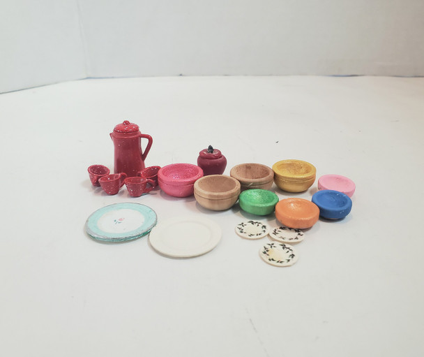 RESALE SHOP - VTG Mini Resin and Wooden Dishes- mostly 1:12 scale - BOST-DISHES-LN6245