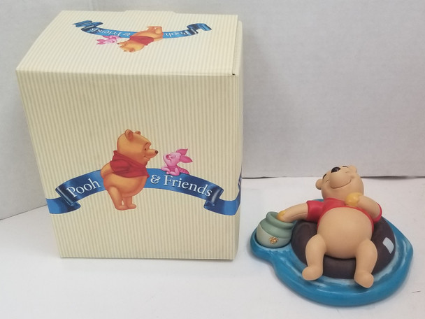 RESALE SHOP - Disney Pooh and Friends "No Rush No Fuss No Bother" Porcelain Figurine - BRMA-POOHBOTHER-NOB6775