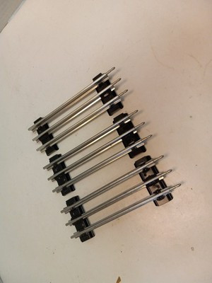 RESALE SHOP - Lot of 3 Lionel 5 1/2 Inch Straight Track. USED - WINO-LTRACK5-U6083