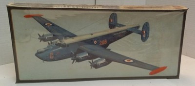 RESALE SHOP - AMT AIR SEA Shackle ton Rescue MK III Maritime Bomber 1/72 3902-200 - BOBR-3902-200-NS7085