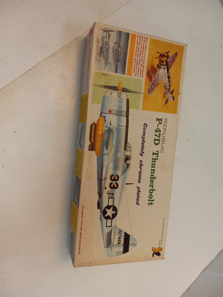 OakridgeStores.com | RESALE SHOP - 1967 Hawk 1/48 P-47D Thunderbolt  Chrome Plated Version  NOB NICE! - BOBR-212-200-NOB6167