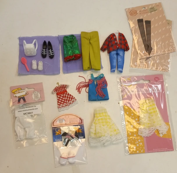 OakridgeStores.com | RESALE SHOP - Lot of 1:12 Clothes (Falcon, Friends Forever, Melody Jane, & Miniatures World) - BOST-MISC001-NS7459