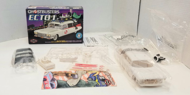 OakridgeStores.com | RESALE SHOP - Polar Lights Ghostbusters Ecto 1 #06812 1/25 - BREV-06812-NOB8420