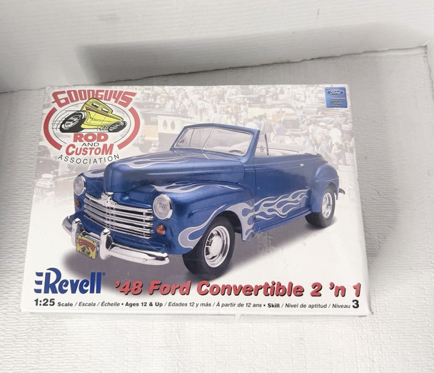OakridgeStores.com | RESALE SHOP - Revell 1:25 1948 Fort Convertable 2-in-1 Kit #85-2047 - BREV-85-2047-NS8215 CNSG031445020476