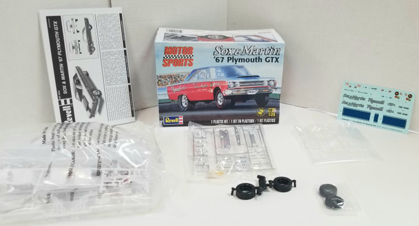 OakridgeStores.com | RESALE SHOP - Revell #85-4916 Sox & Martin 1967 Plymouth GTX 1/25 Motor Sports - BREV-85-4916-NOB8208 CNSG031445049163