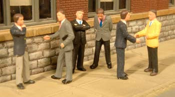 BACHMANN - HO Businessmen - Train Figures (HO Scale) (33112) 022899331126