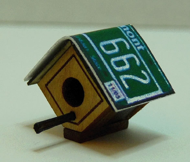 BRIGHT DELIGHTS 1" Scale Dollhouse Miniature Birdhouse With License Plate Roof - No Stand BH010