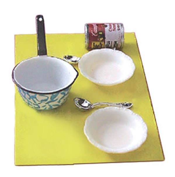 CARRUDUS - 1 Inch Scale Dollhouse Miniature - Soup With Pan Bowls And Spoons (CAR0086)