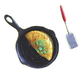 CARRUDUS - 1 Inch Scale Dollhouse Miniature - Omelet With Pan And Spatula (CAR0848)
