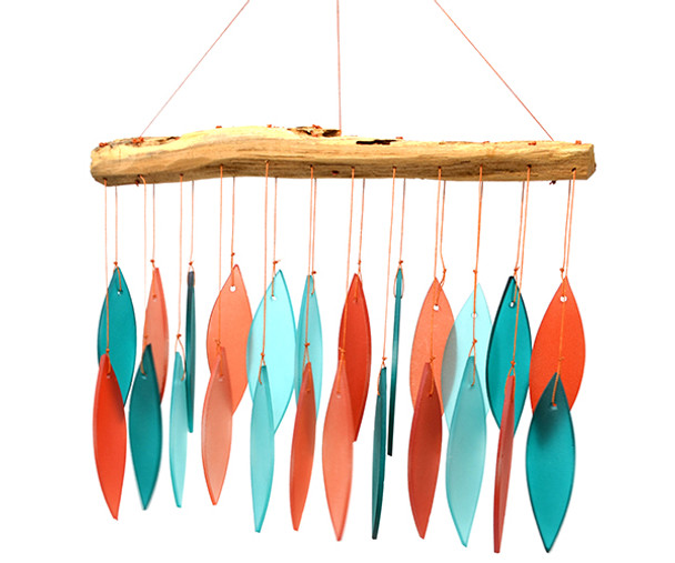 GIFT ESSENTIALS - Coral & Teal Driftwood Wind Chime GEBLUEG582 804414915901