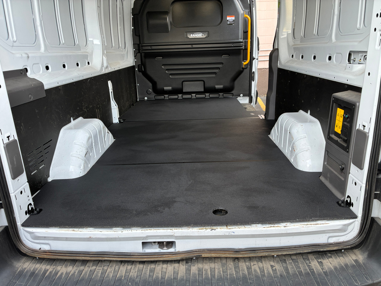 VAN マット Transit Van 1/2
