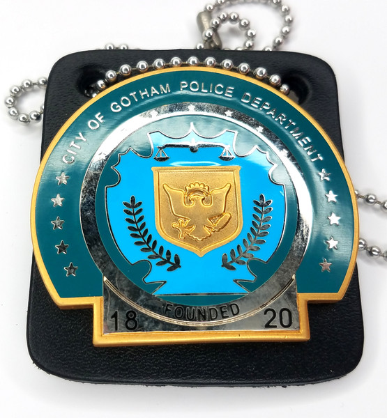 BATMAN BEGINS - City of Gotham - Police Department Prop Replica Movie Badge