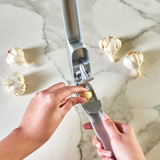 Susi 4 Garlic Press