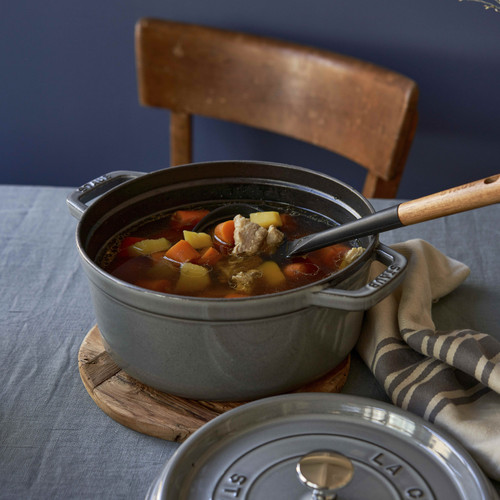 Staub 24cm Round Cocotte ÃƒÆ'Ã†â€™Ãƒâ€šÃ‚Â¢ÃƒÆ'Ã‚Â¢ÃƒÂ¢Ã¢â€šÂ¬Ã…Â