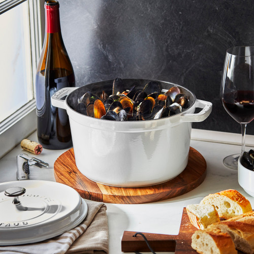 Round Deep Cocotte 24cm, White Truffle