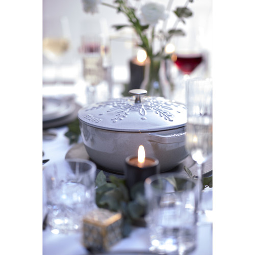 French Oven Round Snowflake 24cm, White Truffle - Zwilling Australia