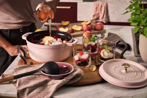 Staub Round Cocotte 22cm, Sorbet Rose