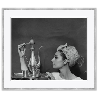 CN-18-0238 Vogue Magazine, 