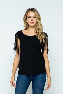 Front of the Fringe Sleeveless Top from Vocal in the color black