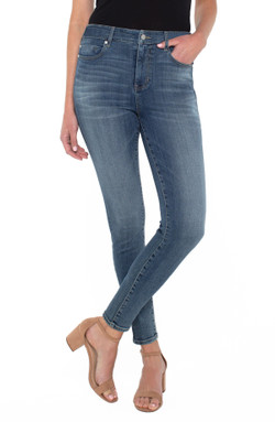 Model showing the front of the Liverpool Gia Glider Skinny-Fit Pull-on Jeans in Dacey blue