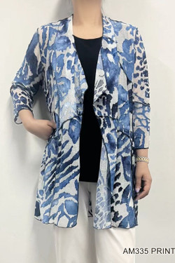 Front of the Blue Burnout Cardigan style AM335-3 from Fashion Cage in the colors blue / multi