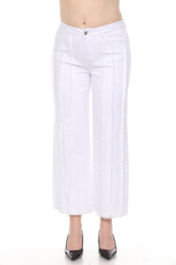Front of the Frayed Wide Leg Jeans style Z13053 from AZI in the color white