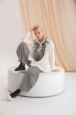 Model wearing the Textured Back Zipper Jacket SP-4336 from Kozan in the color "Bright"