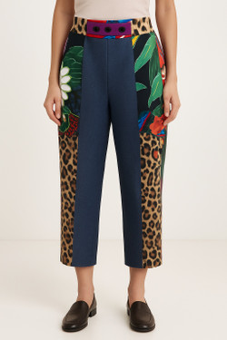 Front of the Boho Print Cropped Side Pocket Pants style P12403C from Eva Varro in the boho combo print