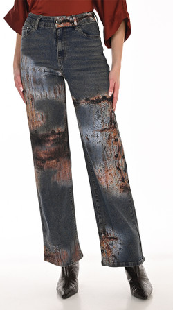 Front of the Painted Edgy Mid-Rise Bootcut Jeans style 263743 from Frank Lyman in the color denim blue