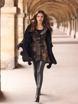Front of the Textured Wire Collar Flare Jacket style 263213 from Frank Lyman in the colors black and chocolate