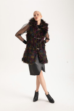 Front of the Theo Faux Fur Vest style 485-4540 from Isle in the Brera print