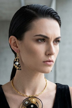 Front of the Crackle Black & Gold Crescent Pendant Earrings SKU 31902 from Jeff Lieb