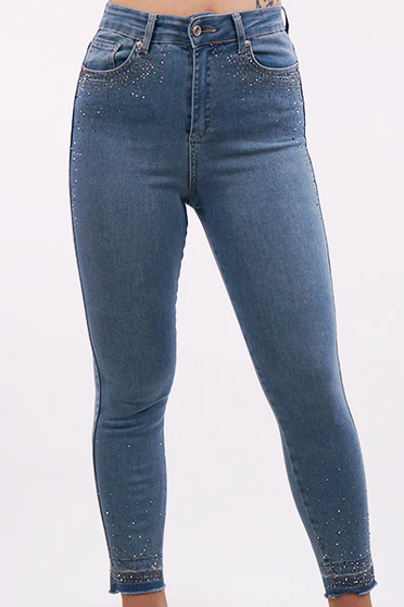 Front of the Cropped Bling Jeans from Michael Tyler in the color blue