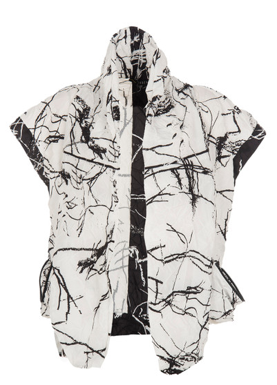 Front of the Short Sleeve Athens Jacket from Kozan in the Day black and white print