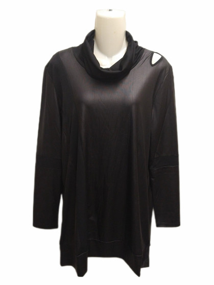 Front of the Vision Long Sleeve Tunic from Kozan in the color liquid black