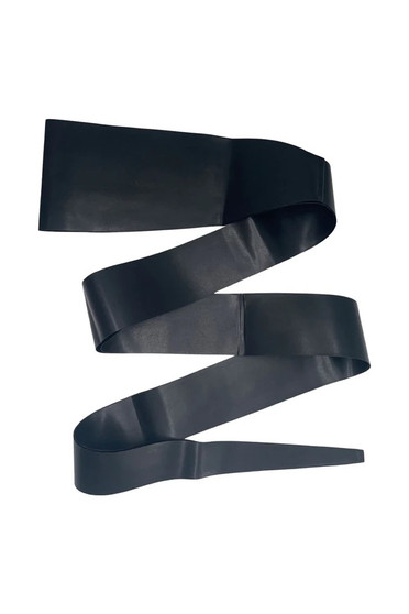 Front of the Vegan Leather Wrap Belt from Kozan in the color black