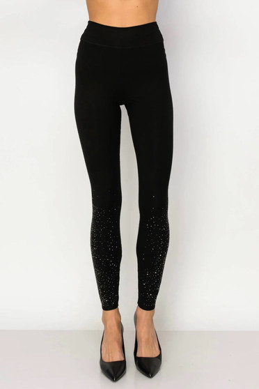 Front of the Rhinestone Embellished Skinny Ankle Leggings from Vocal in the color black