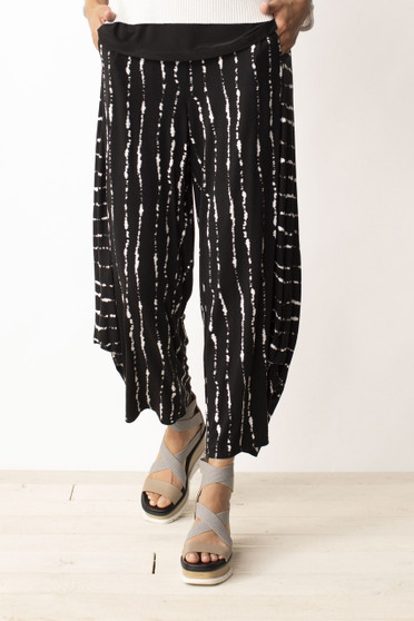 Front of the Sadie Art Stripe Pants from Liv by Habitat in the color black