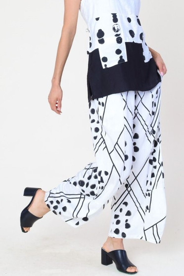 Front of the Polka-Dot Print Pants from Funsport style 241872 in the colors white and black