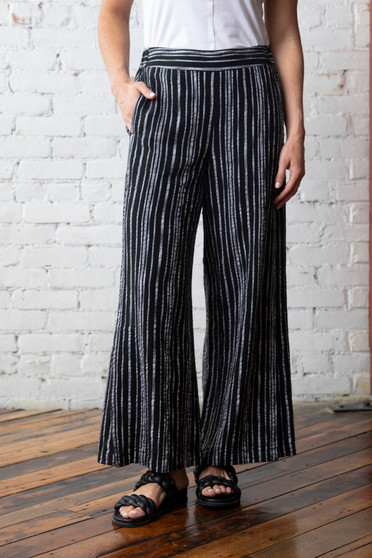 Front of the Retro Stripe Ankle Pants style 285210 from Olivia in the color black