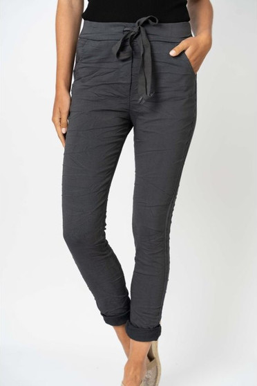 Front of the Side Ribbon Hot Wash Jegging style 2120HW from Look Mode in the color dark grey