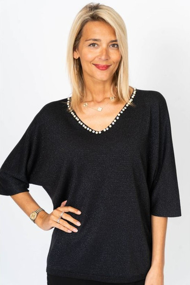 Front of the Pearl  V-Neck Top style 21130 from Look Mode in the color black