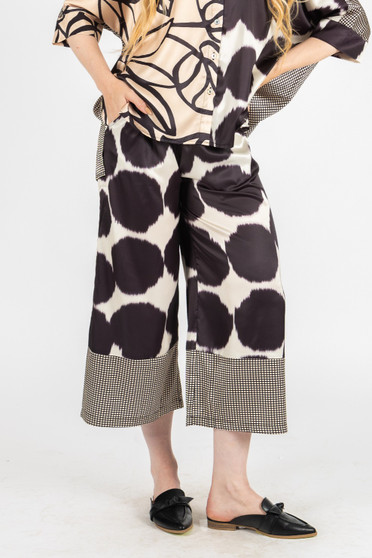 Front of the Polka Dot Wide Leg Cropped Pants style FC261224 from Fashion Concepts in the multicolor print