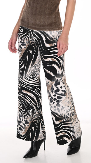 Front of the Animal Print Wide Leg Palazzo Pants style 263366 from Frank Lyman in the colors pearl and black