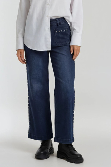 Front of the Studded Straight Leg Jeans style PR-09 from Carreli Jeans in the color dark rinse