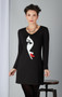 Front of the Face Print Dress from Tricotto in the colors black and red