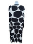 Back of the Printed Pleated Duster style MB157 from MC Oasis in the colors black and white