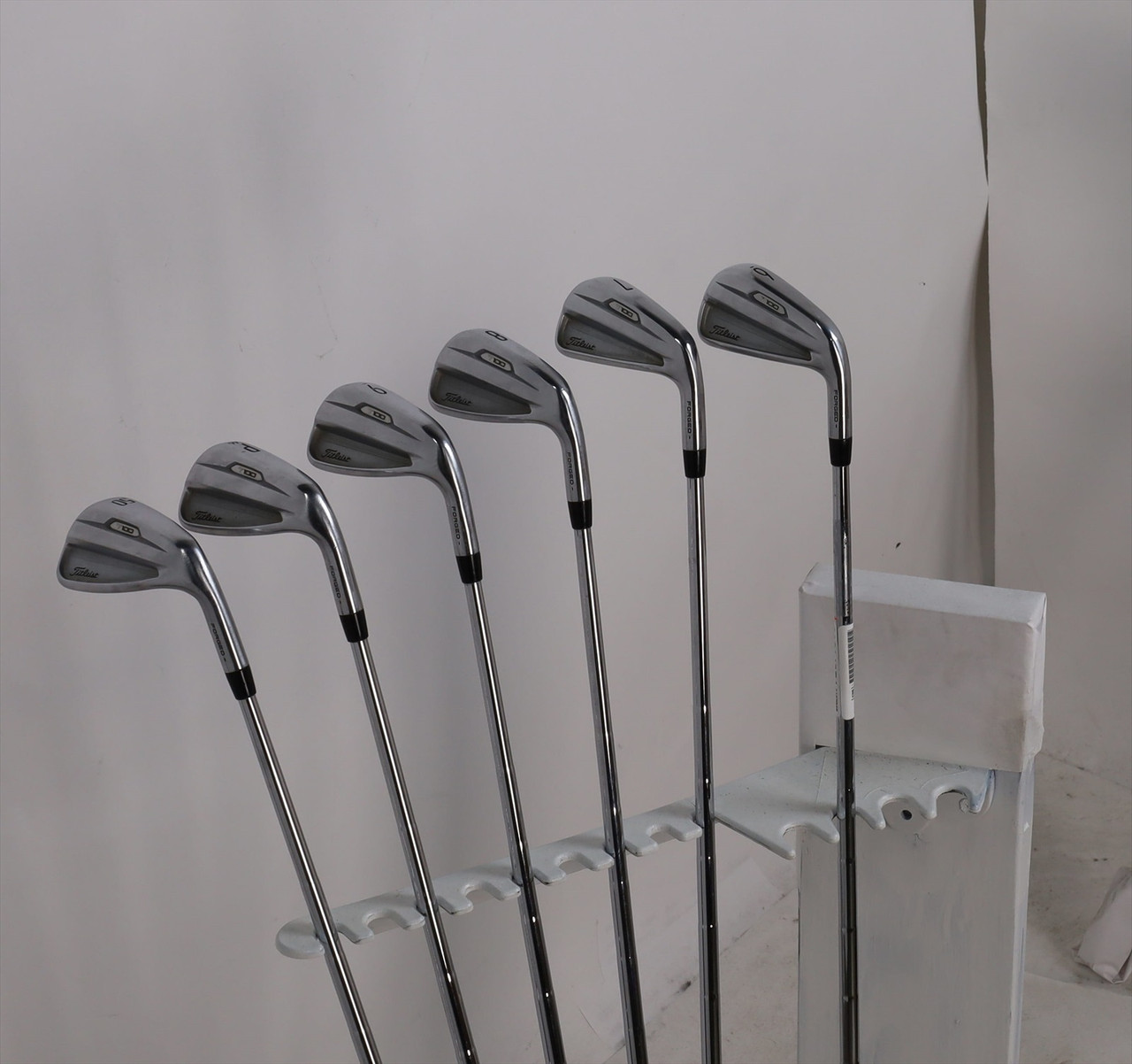 Titleist T100アイアン6本セット Titleist T100 Iron Set 6-Pw, Gw Extra Stiff Flex Dynamic Gold