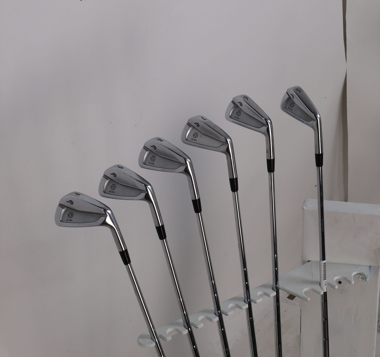 ⑤ 三浦　ミウラCB-1008 アイアンセット　DG ツアーイシュー　s200 ⑤ 三浦 ミウラCB-1008 アイアンセット DG ツアーイシュー s200 【公式