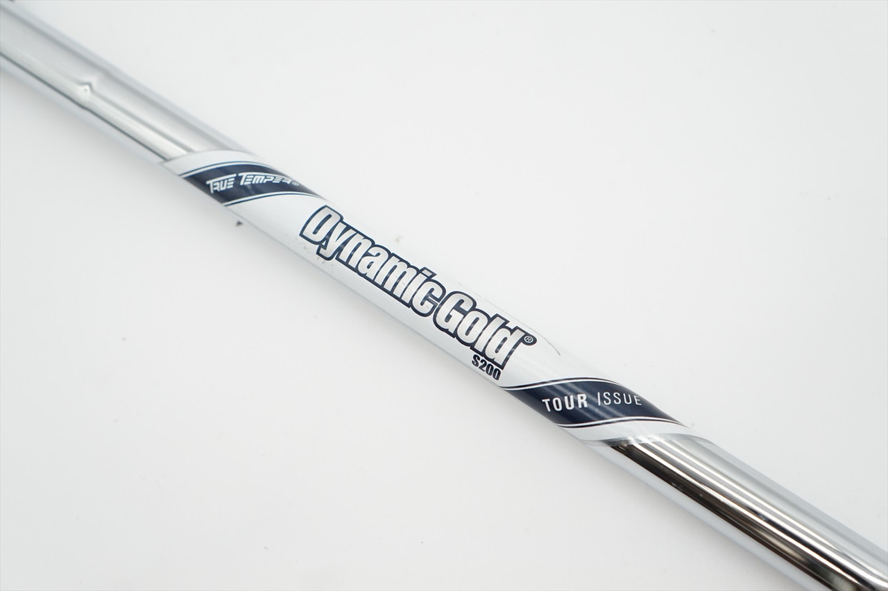 True Temper Dynamic Gold Tour Issue S200 120G 34